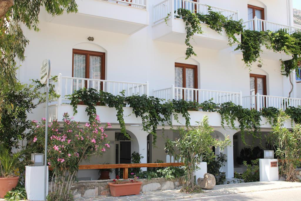 Hotel Kamari Kamáresz Kültér fotó